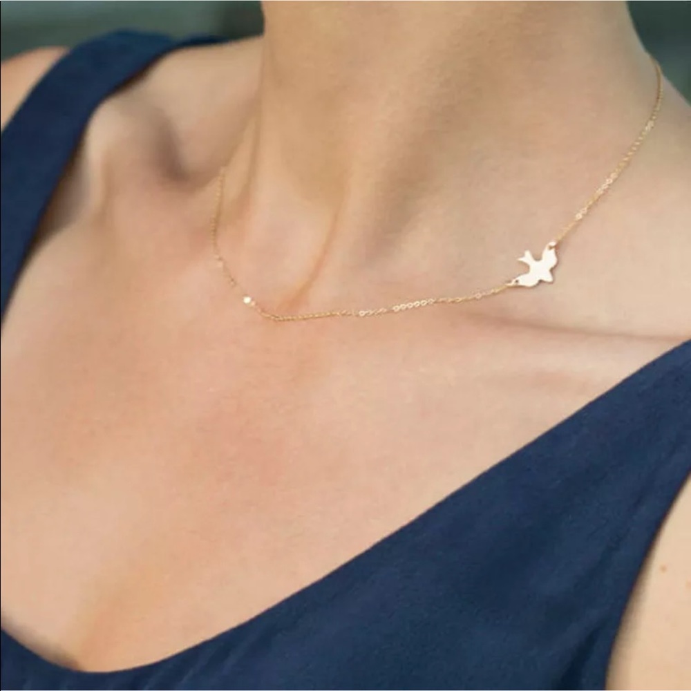 Simple Gold Dove Choker Necklace